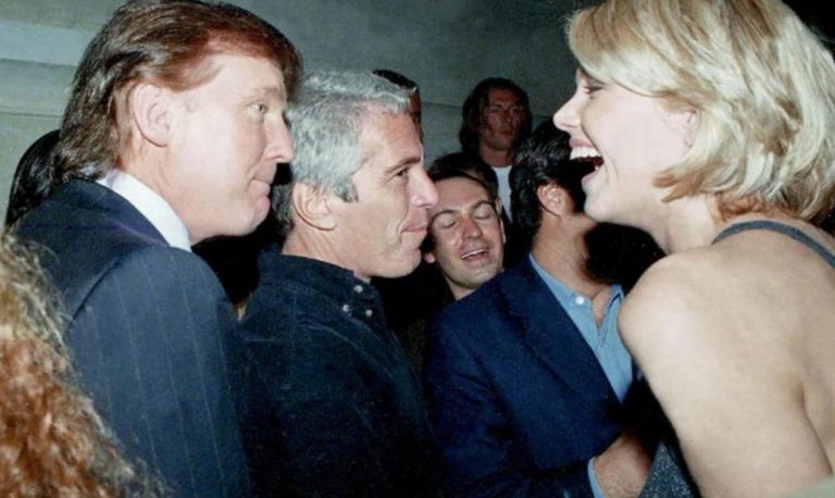 Emailul care reaprinde „dosarul Epstein”: DOJ publică noi documente, iar Trump apare cu opt zboruri cu avionul lui Epstein